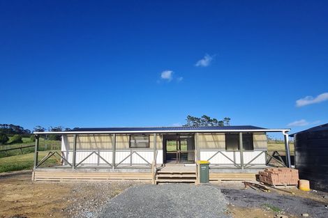 Photo of property in 187 Foster Road, Kumeu, 0891
