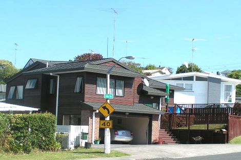 Photo of property in 2/133 Nile Road, Milford, Auckland, 0620