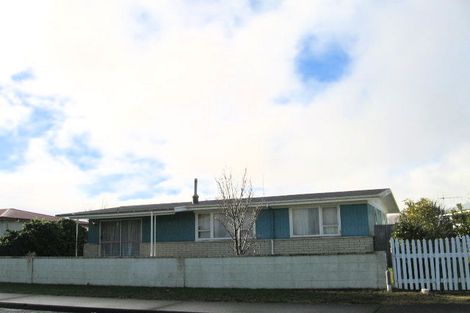 Photo of property in 8 Liverpool Crescent, Flaxmere, Hastings, 4120