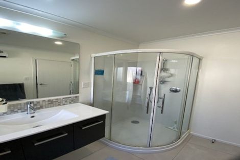 Photo of property in 6 Ken Douglas Drive, Aotea, Porirua, 5024