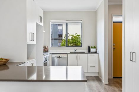 Photo of property in 7/6 Onekiritea Road, Hobsonville, Auckland, 0616