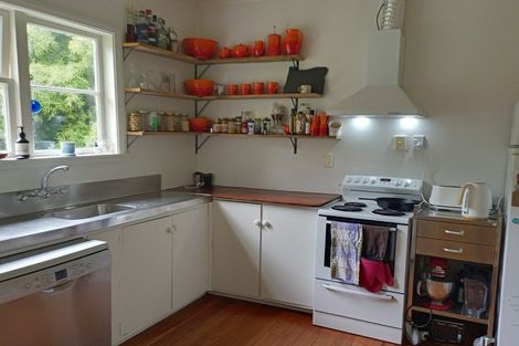 Photo of property in 55 Maungaraki Road, Korokoro, Lower Hutt, 5012