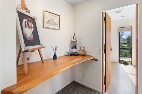 Photo of property in 18 Paetawa Road, Peka Peka, Waikanae, 5391