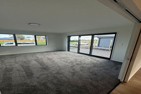 Photo of property in 7 Cam Mill Place, Rangiora, 7400