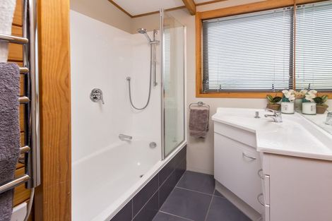 Photo of property in 30a Fiesta Drive, Half Moon Bay, Auckland, 2012