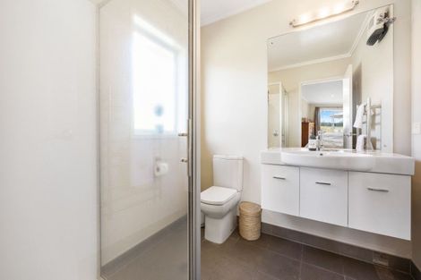 Photo of property in 47 Chamberlain Road, Bombay, 2675