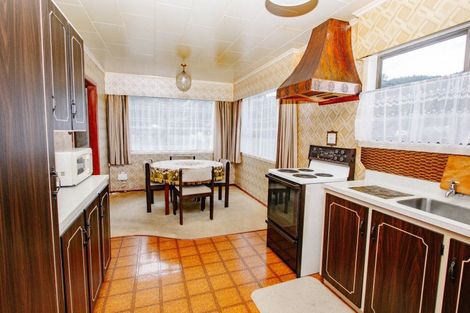 Photo of property in 35 West Crescent, Te Puru, Thames, 3575