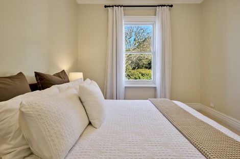 Photo of property in 25 Newman Terrace, Thorndon, Wellington, 6011