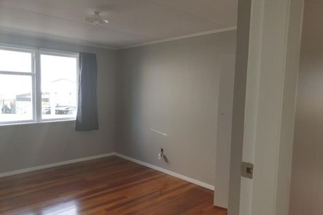 Photo of property in 60 Matipo Street, Castlecliff, Whanganui, 4501