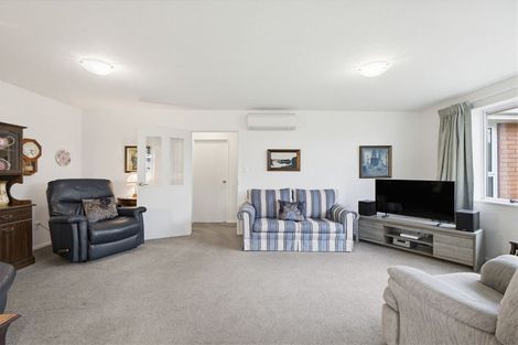 Photo of property in 8 Kennedys Bush Road, Halswell, Christchurch, 8025