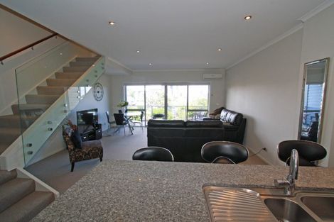 Photo of property in The Strand, 3/16 Ronald Street, Strandon, New Plymouth, 4312