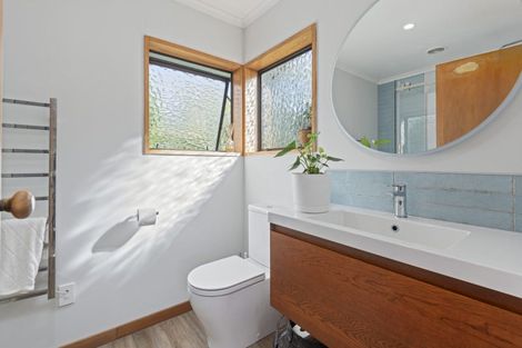 Photo of property in 61 Turitea Road, Fitzherbert, Palmerston North, 4472