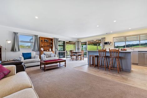 Photo of property in 46 Franklin Road, Paparoa, 0571