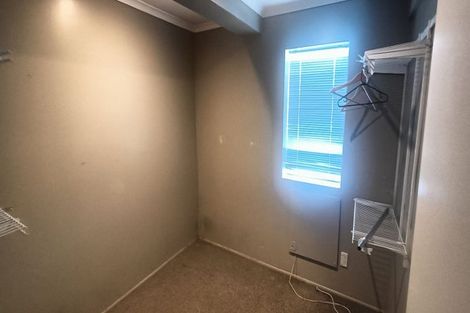 Photo of property in 120 Nicholson Road, Khandallah, Wellington, 6035