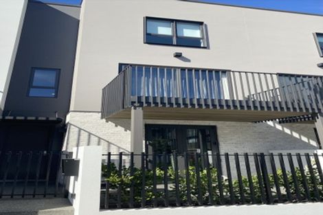 Photo of property in 2/208 Hereford Street, Christchurch Central, Christchurch, 8011