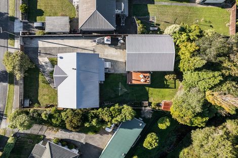 Photo of property in 27 Stanley Street, Wainuiomata, Lower Hutt, 5014