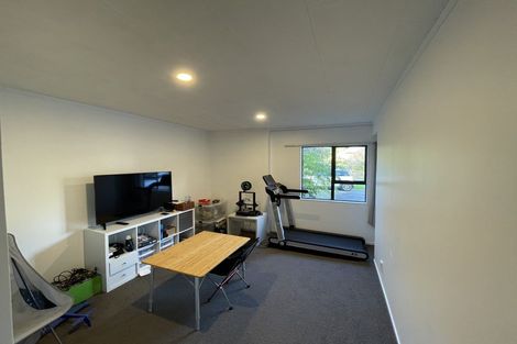 Photo of property in 4/205 Lake Road, Belmont, Auckland, 0622