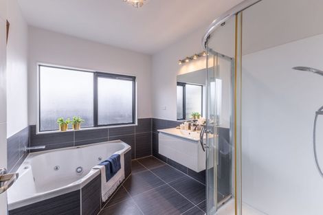 Photo of property in 9 Northbrook Glen, Flagstaff, Hamilton, 3210