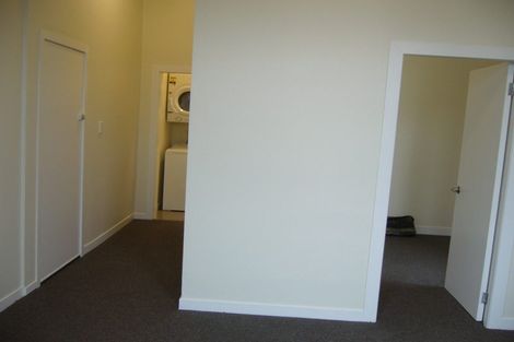 Photo of property in 4 Hawker Street, Mount Victoria, Wellington, 6011