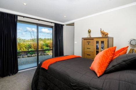 Photo of property in 28 Peters Lane, Taupaki, Henderson, 0782