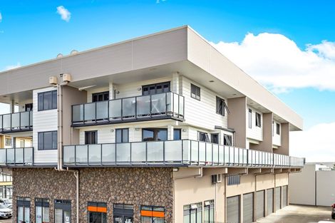 Photo of property in 2/9 Freeman Way, Manukau, Auckland, 2104