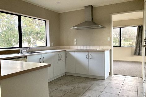 Photo of property in 2c Palomino Drive, Henderson, Auckland, 0612