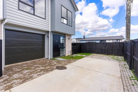 Photo of property in 27e Von Sturmer Street, Mangere East, Auckland, 2024