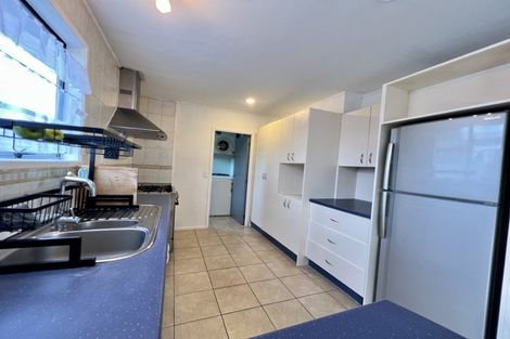 Photo of property in 31 Lyren Place, Half Moon Bay, Auckland, 2012