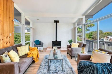 Photo of property in 11 Dellwood Avenue, Henderson, Auckland, 0612
