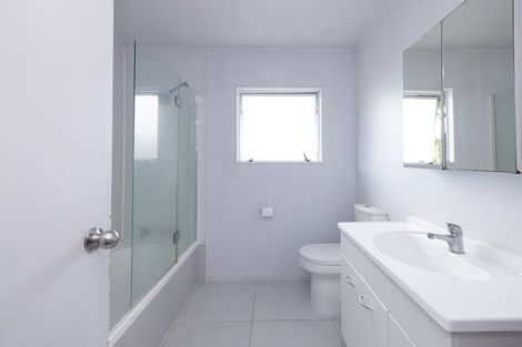 Photo of property in 11b Lyn Grove, Papamoa Beach, Papamoa, 3118