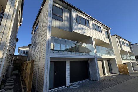 Photo of property in 5/20 William Souter Street, Forrest Hill, Auckland, 0620