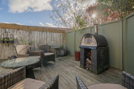 Photo of property in 4 Mayfair Close, Whitianga, 3510