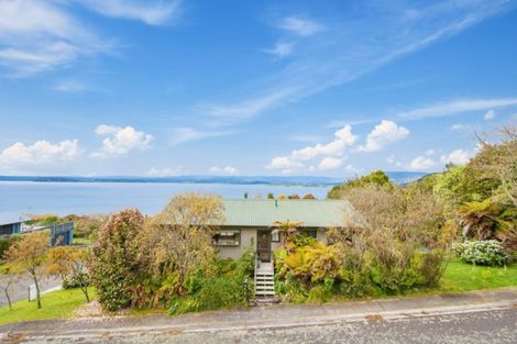 Photo of property in 1 Kamahi Terrace, Omori, Turangi, 3381