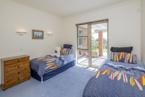 Photo of property in 31 Flaxmere Street, Waikanae Beach, Waikanae, 5036