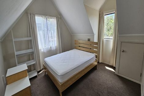 Photo of property in 1/32 Palliser Lane, Browns Bay, Auckland, 0630