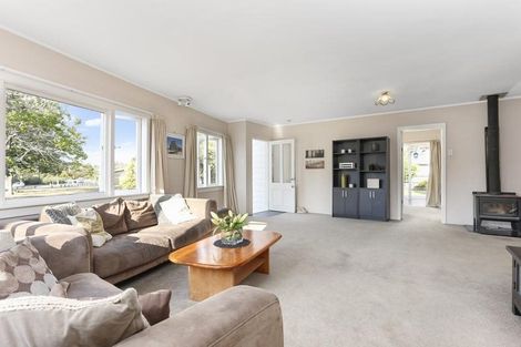 Photo of property in 124 Glendale Road, Glen Eden, Auckland, 0602