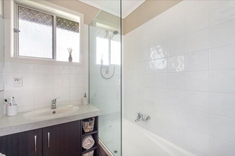 Photo of property in 59 Sandwich Road, St Andrews, Hamilton, 3200