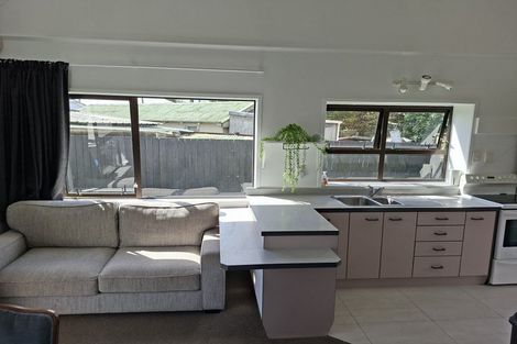 Photo of property in 3/24 Great South Road, Papakura, 2110