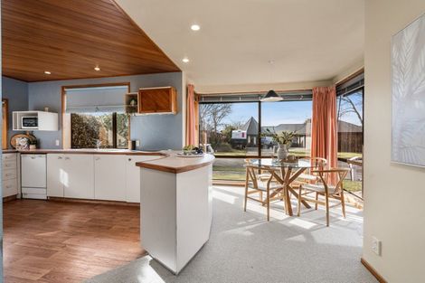 Photo of property in 19 Althorp Place, Avonhead, Christchurch, 8042