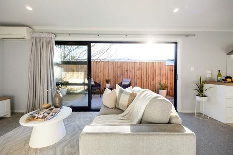 Photo of property in 1-5/5 Charlemont Street, Whitiora, Hamilton, 3200