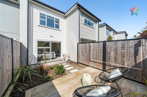 Photo of property in 17 Mcgrath Way, Taita, Lower Hutt, 5011