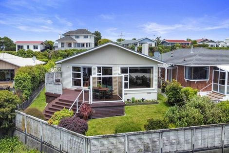 Photo of property in 410 Devon Street West, Lynmouth, New Plymouth, 4310