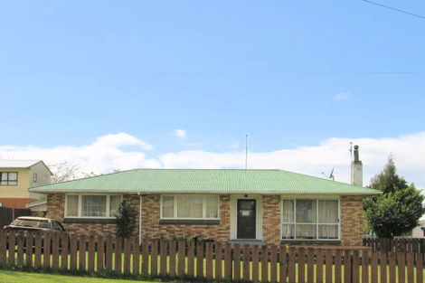 Photo of property in 17 Thomas Crescent, Western Heights, Rotorua, 3015