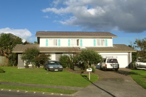 Photo of property in 3 Lemonwood Place, The Gardens, Auckland, 2105