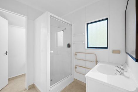 Photo of property in 34 Milton Terrace, Picton, 7220