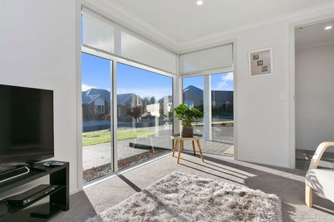 Photo of property in 14 Clifford Close, Leamington, Cambridge, 3432