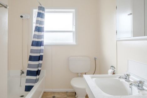 Photo of property in 2/114 Rutene Road, Kaiti, Gisborne, 4010