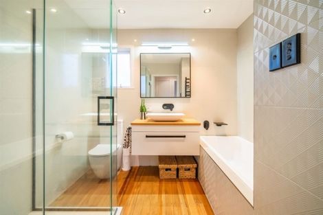 Photo of property in 1/29 Bruce Road, Glenfield, Auckland, 0629