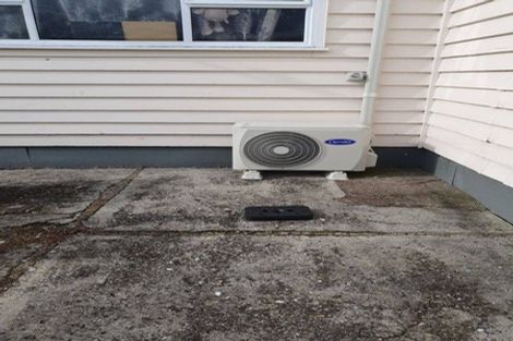 Photo of property in 51 Sturges Road, Henderson, Auckland, 0612