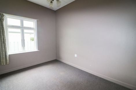 Photo of property in 6 Edward Street, Dannevirke, 4930